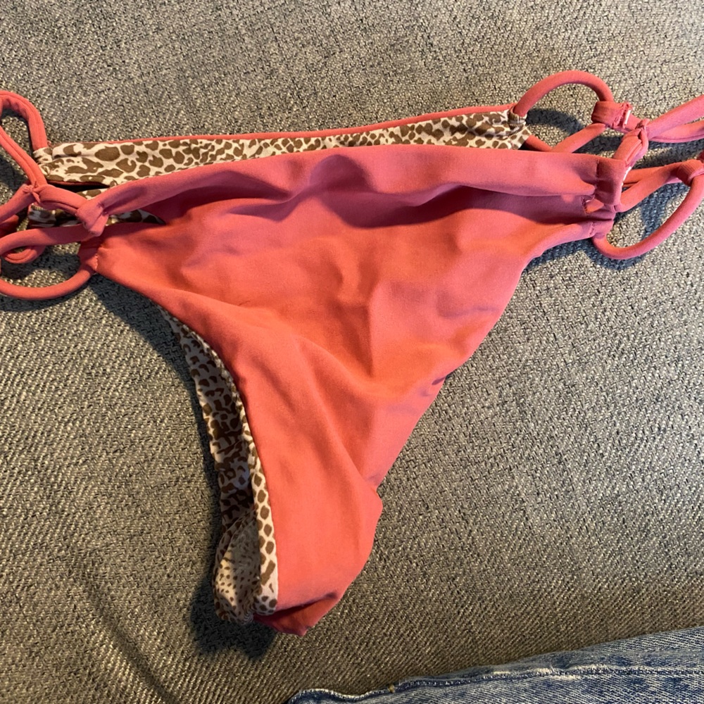 Acacia Swim Bottoms Size Large